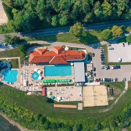 Aqua Roma 3*