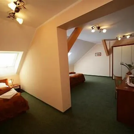 Aqua Roma 3*